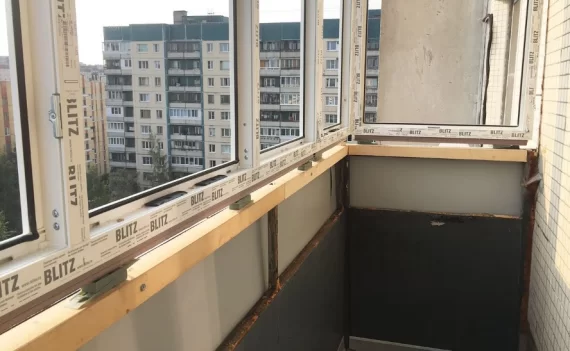 Холодное остекление п- образного балкона